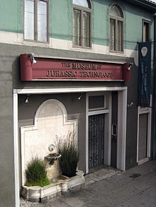 220px-Museum_of_Jurassic_Technology_Facade_-_9341_Venice_Blvd._in_Culver_City,_CA
